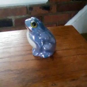 Lusterware Frog